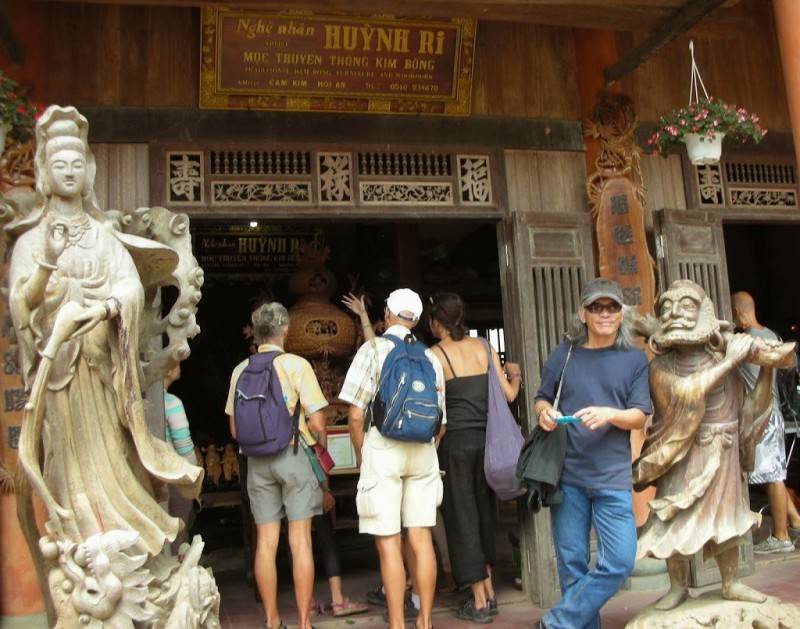1 ngày trở lại ngày xưa tại làng mộc Kim Bồng Hội An hơn trăm năm lịch sử
