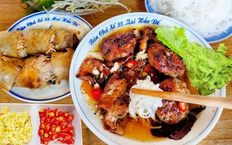 Mách bạn top 10 quán bún chả Hà Nội ngon trứ danh đất Hà Thành