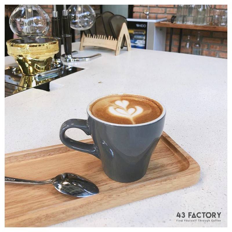 43 Factory Coffee Roaster - Xưởng cà phê rang xay độc đáo ở Đà Nẵng