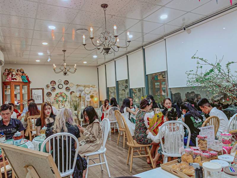 Alice Tea Room - Nơi du khách lạc vào xứ sở thần tiên ở Phú Yên