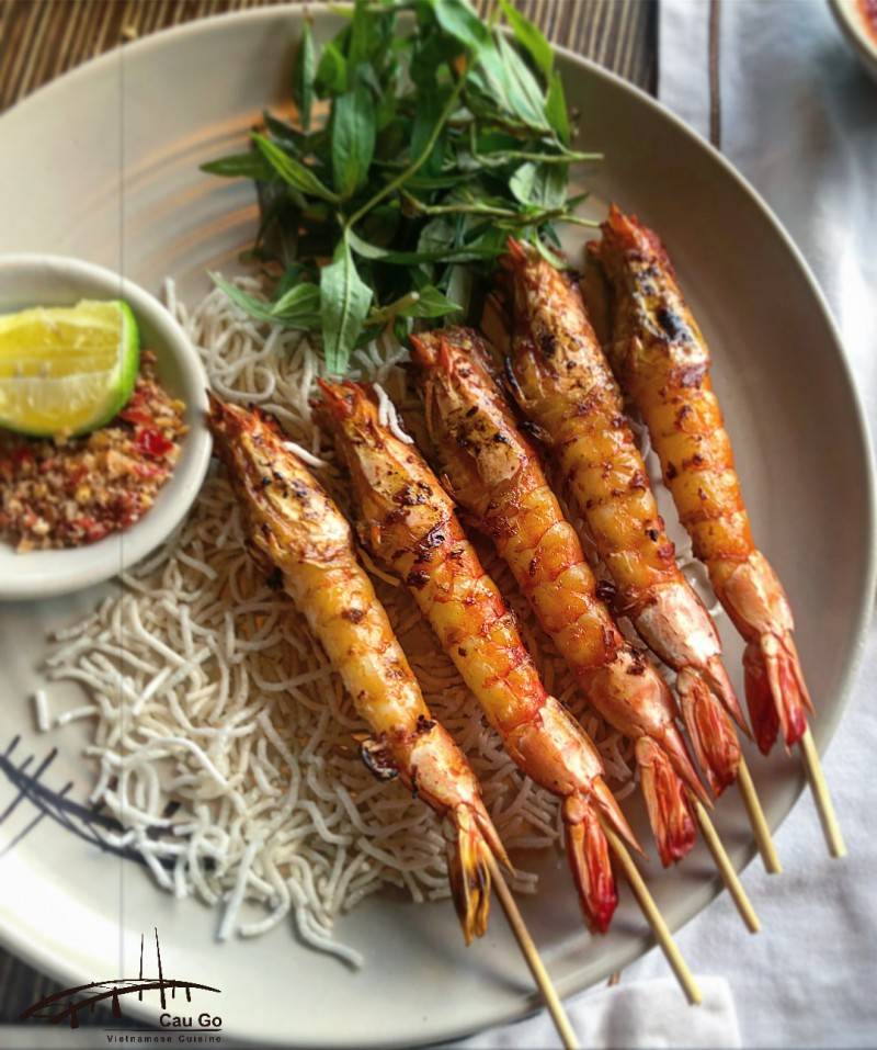 Cau Go Vietnamese Cuisine – Tuyệt mỹ với không gian ẩm thực bao quát toàn cảnh Hồ Hoàn Kiếm