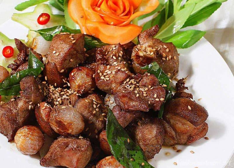Dê núi Chóp Chài - Đặc sản thịt dê của Phú Yên