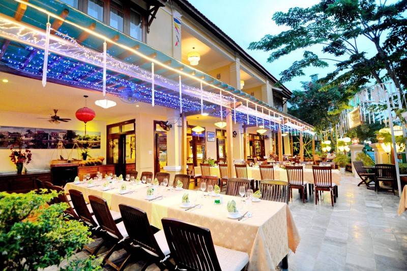 Green Heaven Restaurant Hoi An - Nhà hàng sở hữu tầm nhìn tuyệt đẹp nhìn ra quảng trường sông Hoài