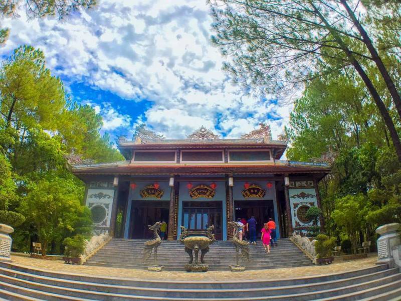 Lễ hội đền Huyền Trân Công Chúa - Lễ hội Tưởng nhớ các bậc tiền nhân tại Thừa Thiên - Huế