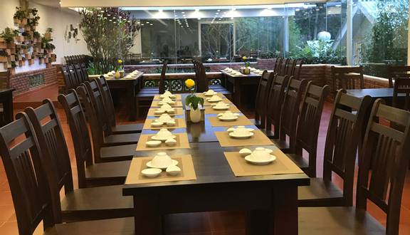 May Restaurant Da Lat - Không gian ấm cúng, đậm đà hương vị Việt
