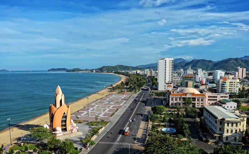 Nha Trang ngày nhạt nắng cùng tình yêu bất ngờ đến từ bạn Minh Vương