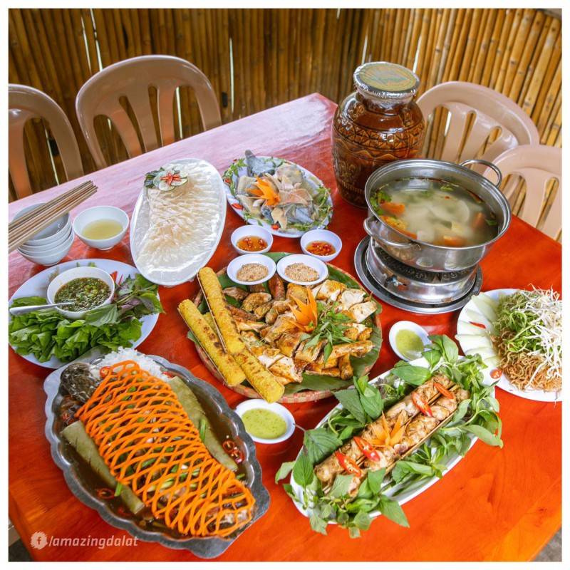 Nhà hàng An Sơn Hồ - Cổ trấn nhỏ giữa thành phố Đà Lạt