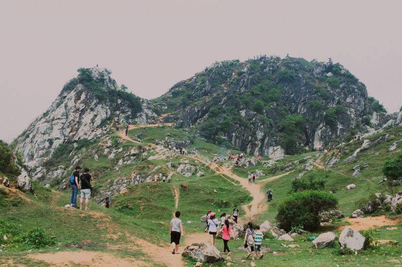 Núi Hàm Lợn - Nơi bạn sẽ có chuyến đi dã ngoại cuối tuần thú vị ở Hà Nội