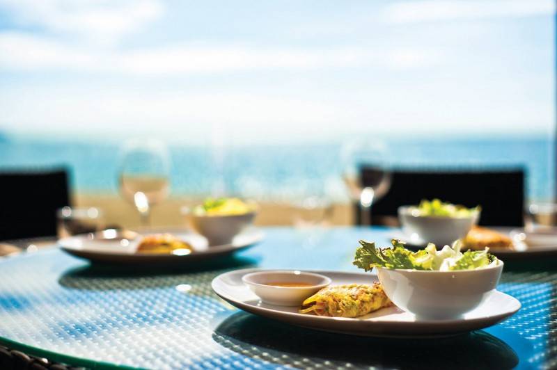 Sandals Restaurant - Mia Resort Nha Trang - Ẩm thực chất lượng quốc tế cùng view nhìn ấn tượng