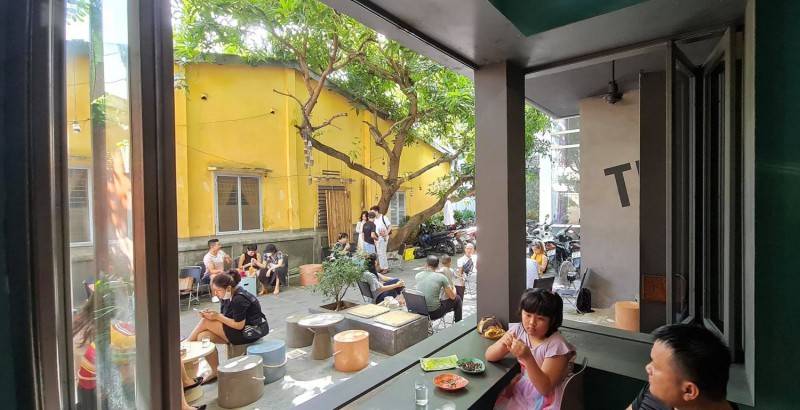 The 59 Café – Quán café núp hẻm với vẻ đẹp hoài cổ đặc biệt