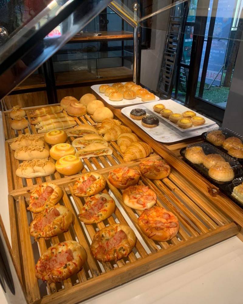 Atena Bakery Café Quảng Bình và hương vị bánh Âu ngọt ngào