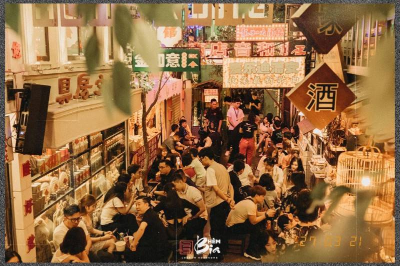 Bấm máy liên tục ở Hẻm HongKong, thánh địa sống ảo của giới trẻ Buôn Mê