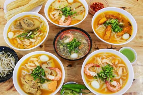 Bánh canh Hội An - Đặc sản phố cổ vạn người mê