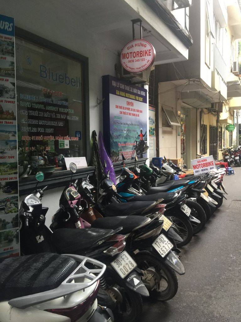 Bỏ túi bí kíp thuê xe máy phố cổ Hà Nội dạo quanh 36 phố phường