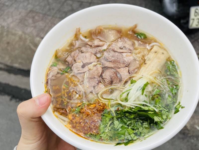 Bún bò Vũ Khánh, thu hút đông đảo thực khách bằng hương vị truyền thống