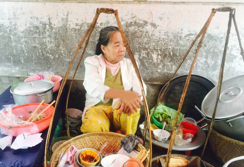 Bún trộn Huế - Hương vị chua chua ngọt ngọt đậm đà thơm ngon