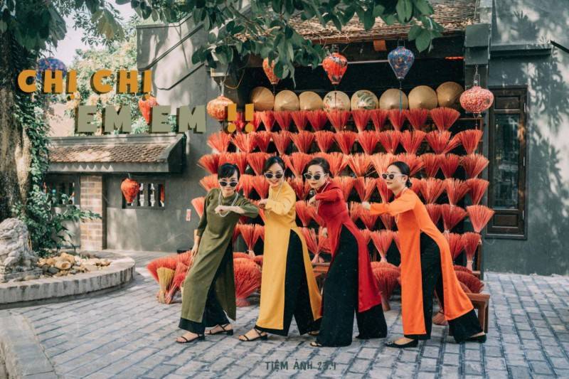 Check in Ninh Bình cùng hội chị chị em em siêu ngầu