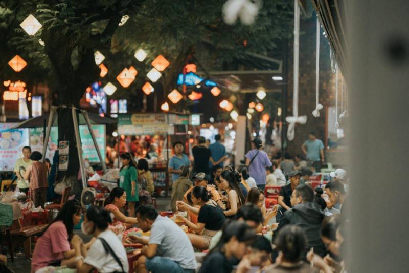 Chợ Đông Ba và nếp sống nhộn nhịp của Huế khi đêm về
