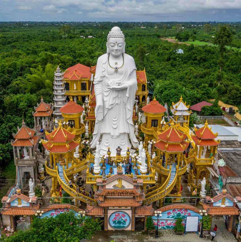 Chùa Phước Thành sở hữu công trình Quần thể tượng Phật đồ sộ