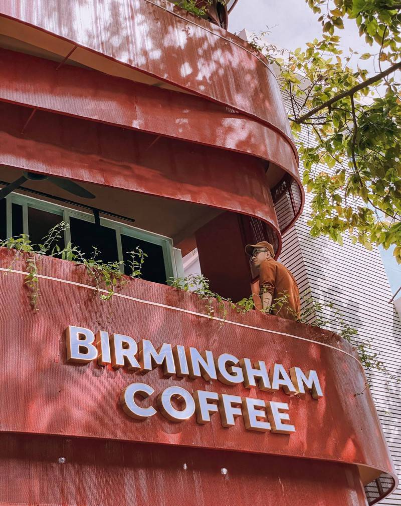 Có một Birmingham Coffee cực chất qua góc máy của Cường Quốc Phạm