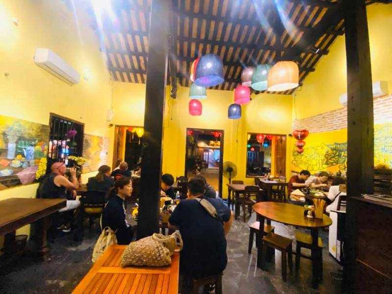 Com Linh restaurant Hoi An - Nhà hàng đặc sản Hội An và các món ăn Việt