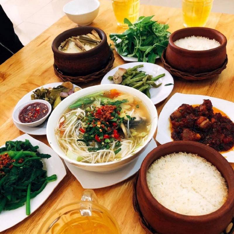 Cơm niêu Diệu Hiền, quán ăn tin dùng của thực khách khi du lịch Bình Phước