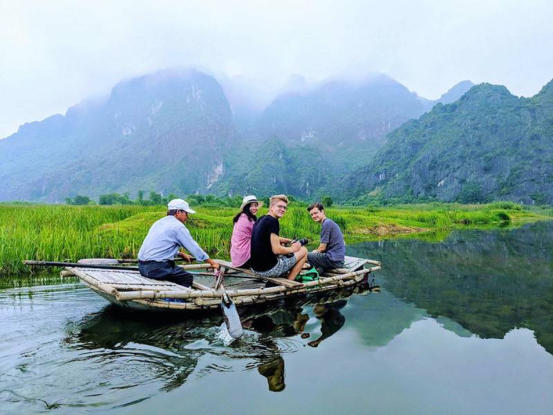 Cùng 3vi.vn mở ra 7 địa điểm khám phá Ninh Bình buổi sáng