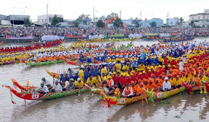 Đặc sắc Lễ hội Ok Om Bok của đồng bào Khmer tại Cần Thơ