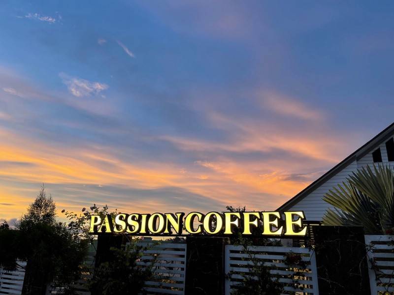 Đến Passion Garden Coffee thưởng thức menu ngọt ngào, lên ảnh outfit siêu xịn sò