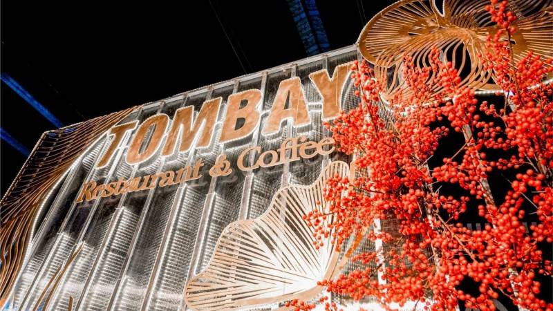 Đến Tombay Restaurant thưởng thức lẩu tự chọn thơm ngon, hấp dẫn