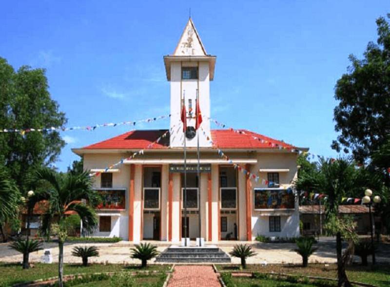 Dinh tỉnh trưởng Phước Thành, điểm đến du lịch thú vị trên vùng quê Phú Giáo