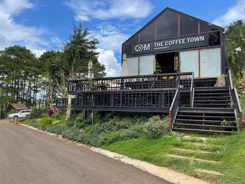 Dừng chân tại Kiwuki GM Coffee, một thoáng bình yên giữa vùng Dambri