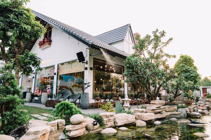 Ghé Đồng Xanh Cafe thưởng thức không gian sân vườn đẹp nhất Bình Phước