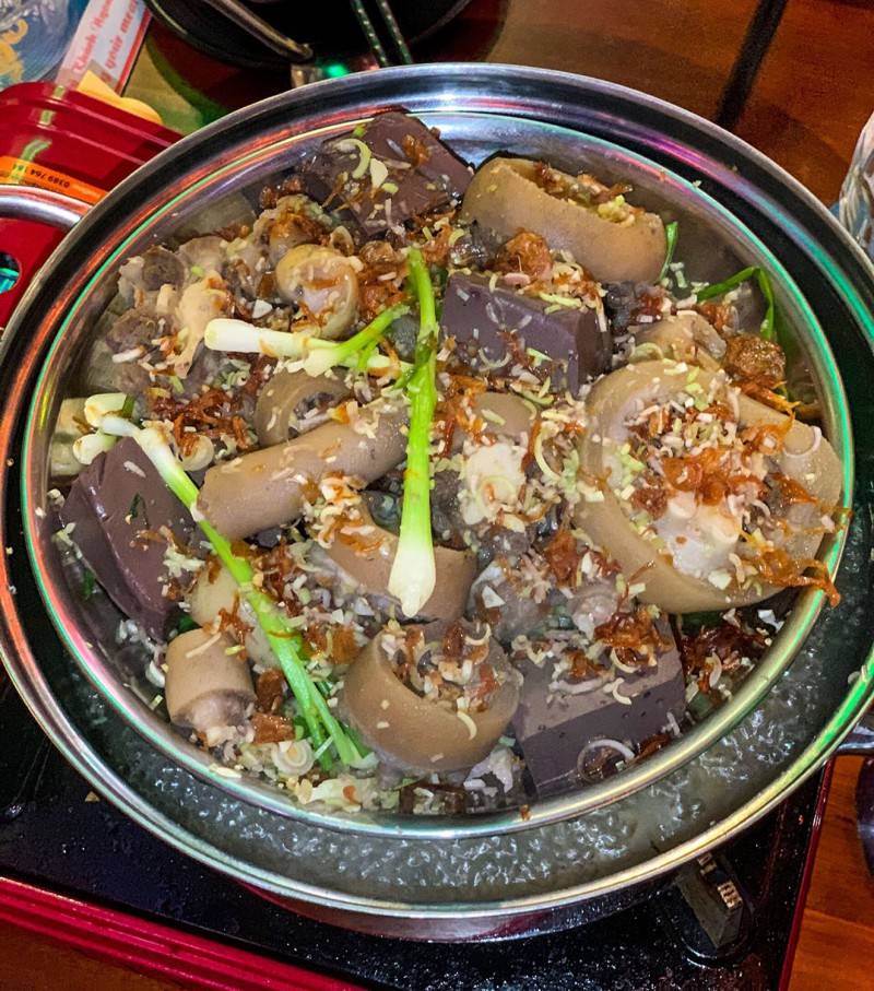 Ghé Moon Restaurant thưởng thức hương vị món ăn hảo hạng