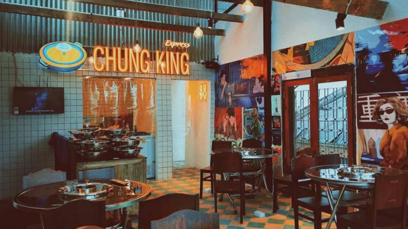 Ghé nhà hàng Chungking Express thưởng thức một chiếc lẩu Hồng Kông giữa lòng Đà Lạt
