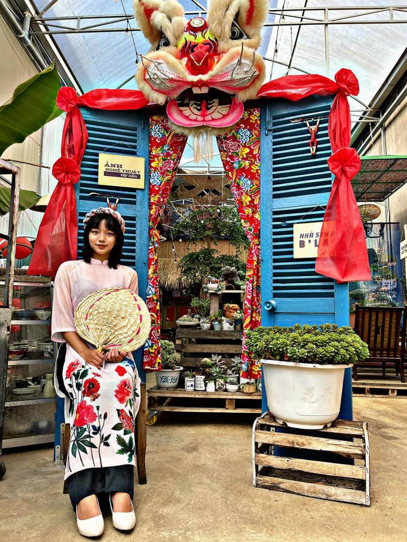 Ghé tiệm Cafe Cô Bông tìm về một nét hoài cổ giữa lòng thành phố