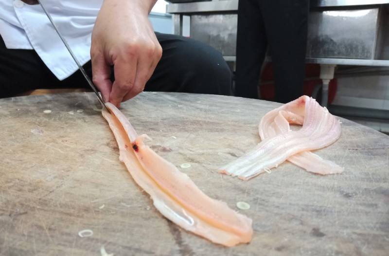 Gỏi cá nhệch Ninh Bình – Từ món dân dã đến đặc sản trứ danh