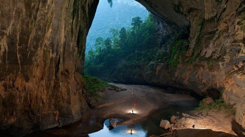 Hang Sơn Đoòng Quảng Bình, khám phá hang động lớn nhất thế giới