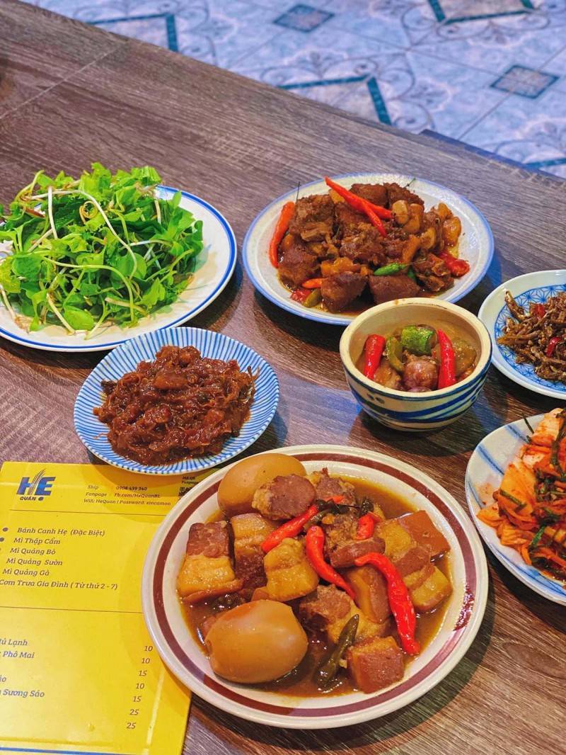 Hẹ Quán, địa điểm quen thuộc cho những tín đồ đam mê ẩm thực miền Trung