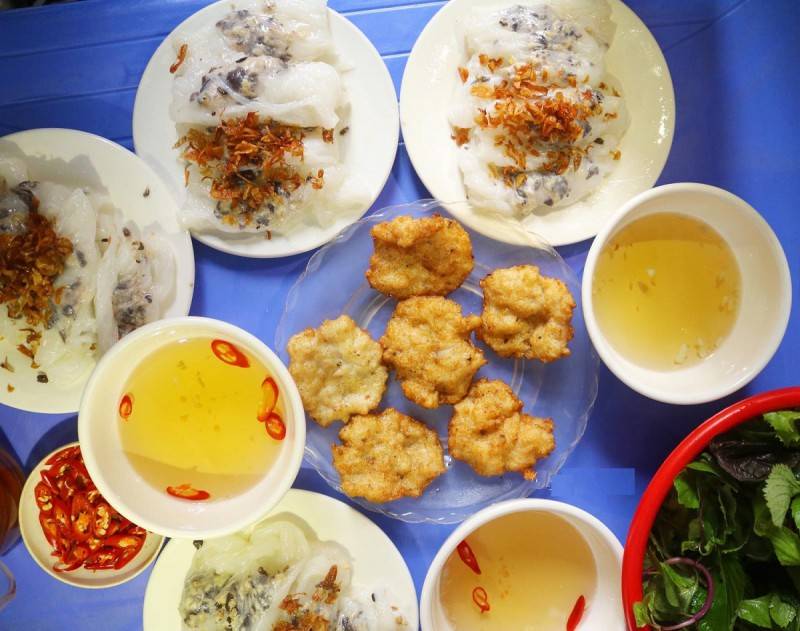 Khám phá ẩm thực Hạ Long theo cách tiết kiệm chi phí nhất