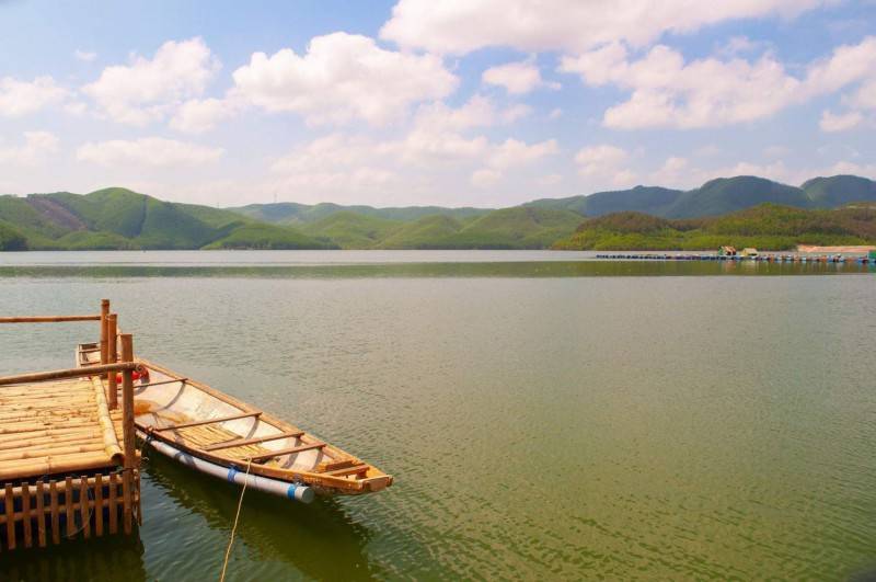 Khám phá cơn sốt mang tên Hồ Khe Ngang khiến giới trẻ điên đảo