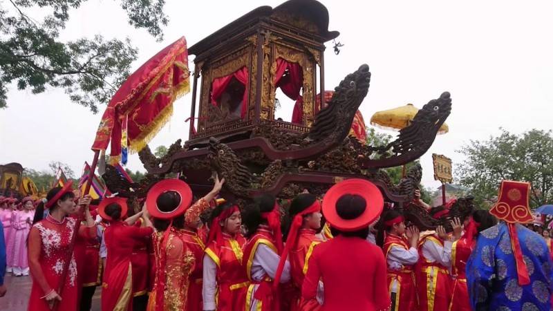 Khám phá lại lịch sử hào hùng qua lễ hội đền Hai Bà Trưng Mê Linh