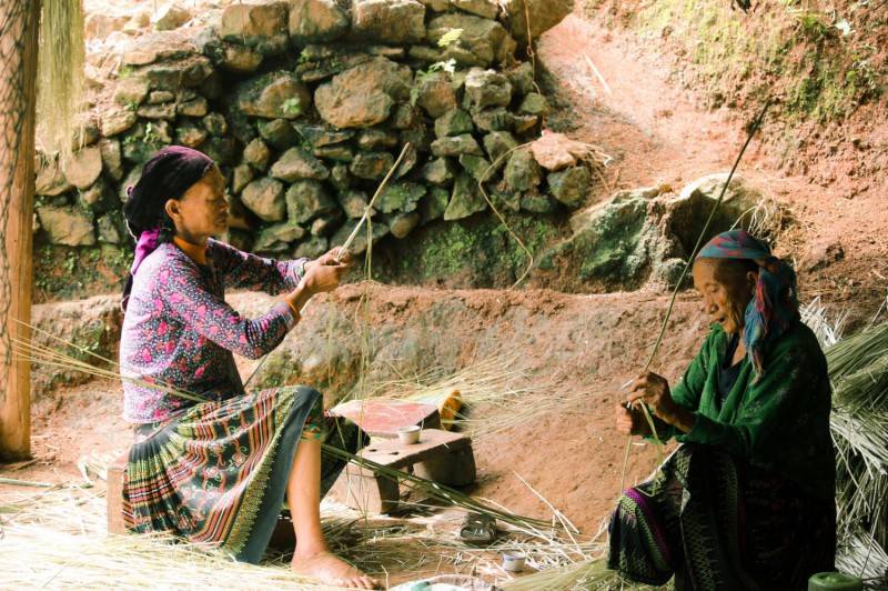 Khám phá Làng cổ Thiên Hương trăm năm tuổi trên cao nguyên đá Đồng Văn