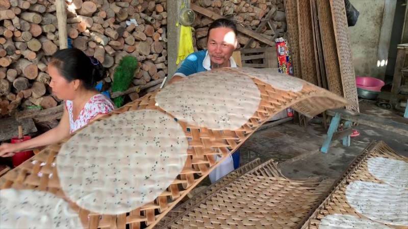 Khám phá làng nghề bánh tráng Mỹ Lồng, nét đẹp truyền thống tại xứ dừa