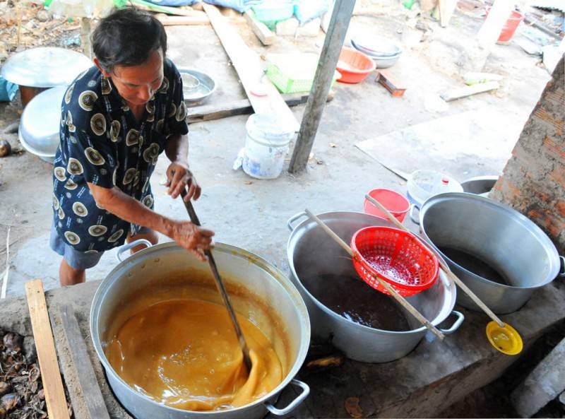 Khám phá làng nghề nấu đường thốt nốt ở An Giang vào mùa khô