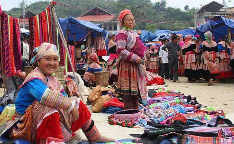 Khám phá nét đẹp văn hóa vùng cao tại Chợ Quyết Tiến Hà Giang