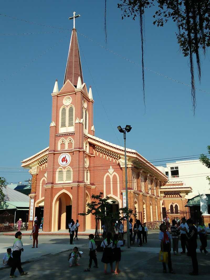 Khám phá Nhà thờ Rạch Giá, điểm đến tôn giáo nổi tiếng Kiên Giang