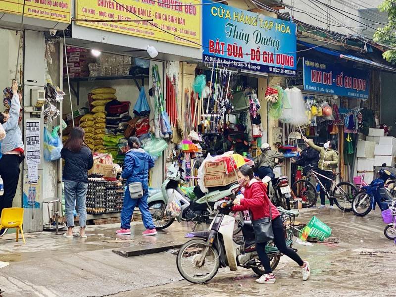 Khám phá những gian hàng sầm uất tại Chợ Hải sản Cái Dăm