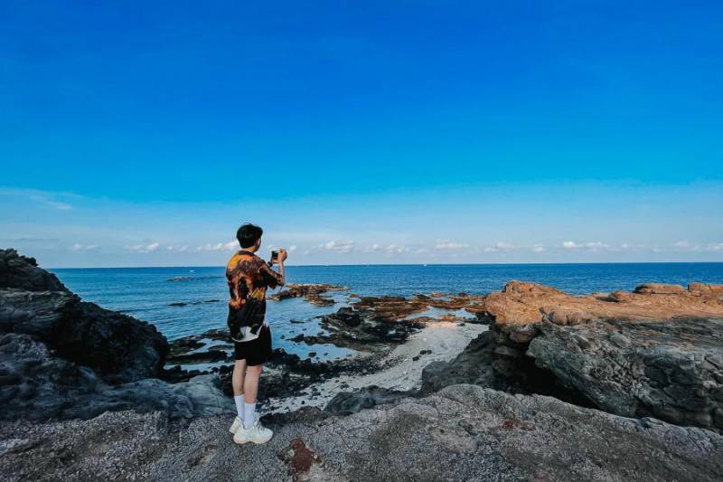 Khám phá Phú Quý qua những khung cảnh ấn tượng của travel blogger Win Di
