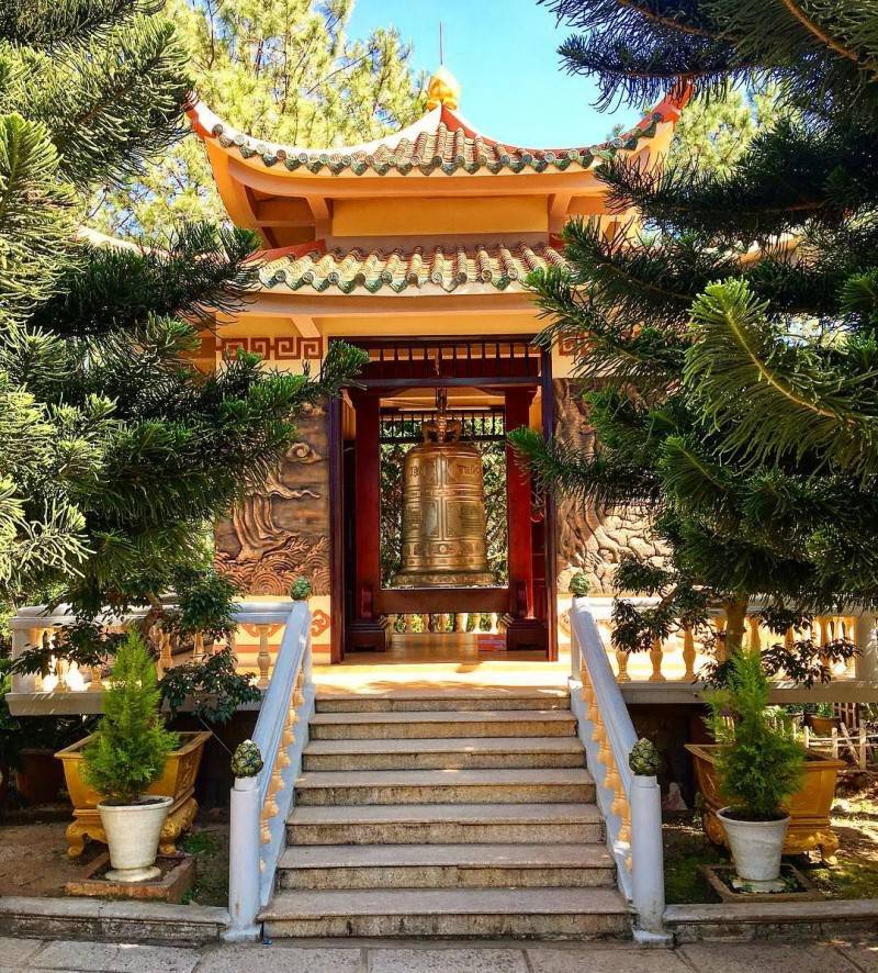 Thiền Viện Trúc Lâm - Khám phá vẻ đẹp cổ kính, tựa chốn bồng lai giữa thành phố ngàn thông